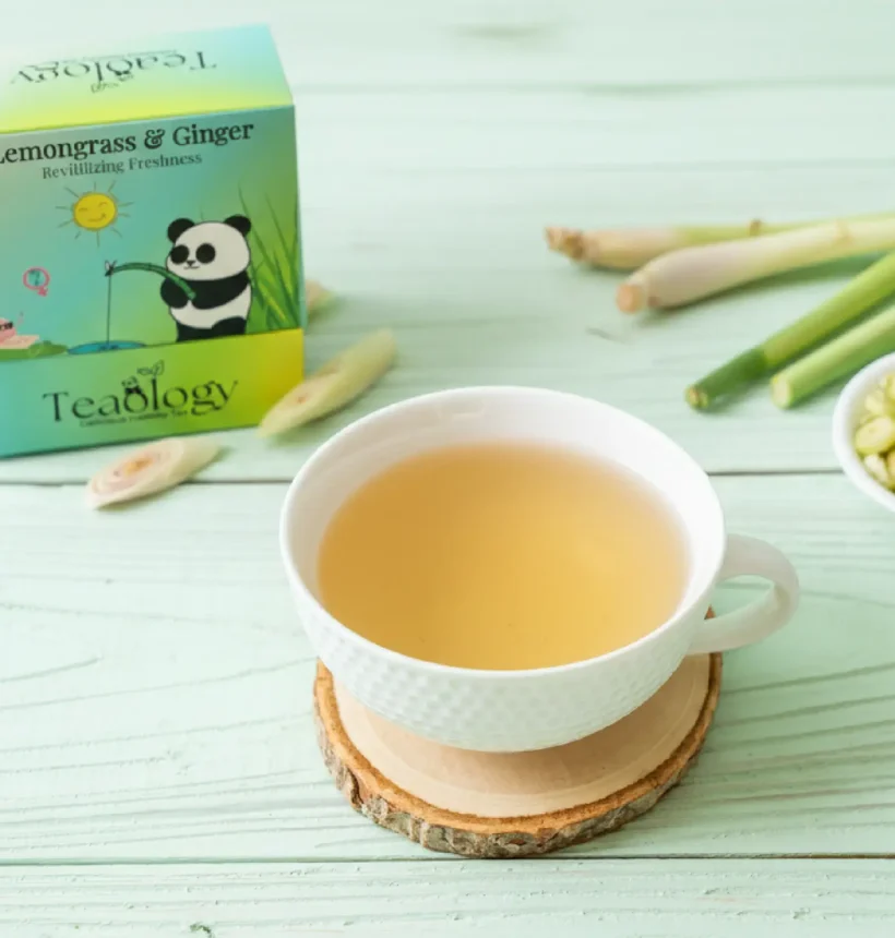 Organic ginger lemongrass tea for digestion and bloating relief Dubai UAE