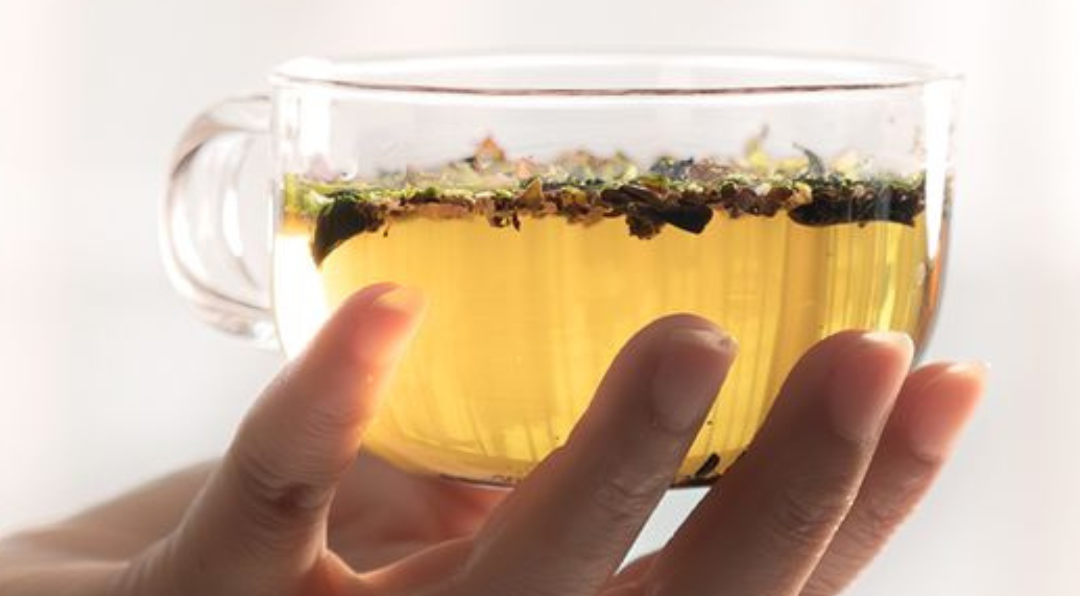 Organic ginger and lemongrass tea for natural immunity support in Dubai UAE